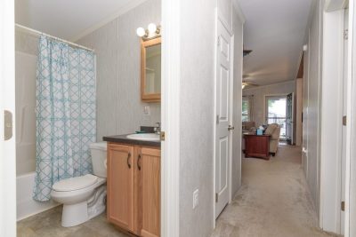 2002 Perilli Drive Telford PA 18969 - 25