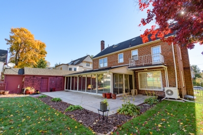 556 Leverington Ave - 13